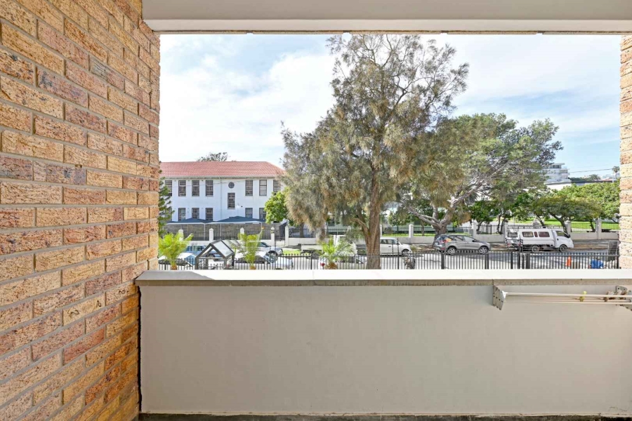 To Let 2 Bedroom Property for Rent in Sea Point Western Cape